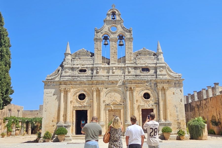 Discover 3 gems: Margarites, Arkadi & Rethymno Old City. Private tour from Heraklion, Hersonissos, Stalis, Malia and Sisi.