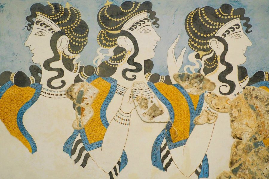 Meet the gods & monsters of Minoan Crete-Discover Knossos Palace & Archaeological Museum of Heraklion on a private tour.